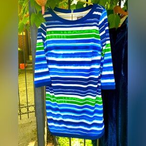 Gorgeous ocean colors Vince Camuto dress. Worn once.